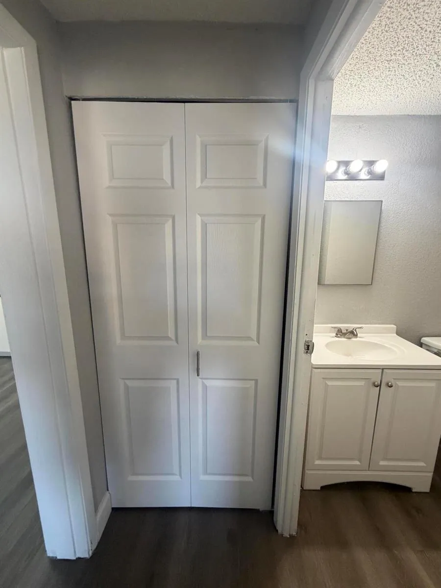 5063 Elmhurst Road #2 West Palm Beach, FL 33417