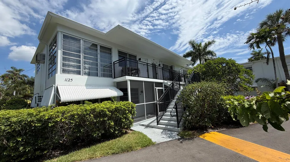 1125 SE 14TH PLACE #21D Fort Lauderdale, FL 33316