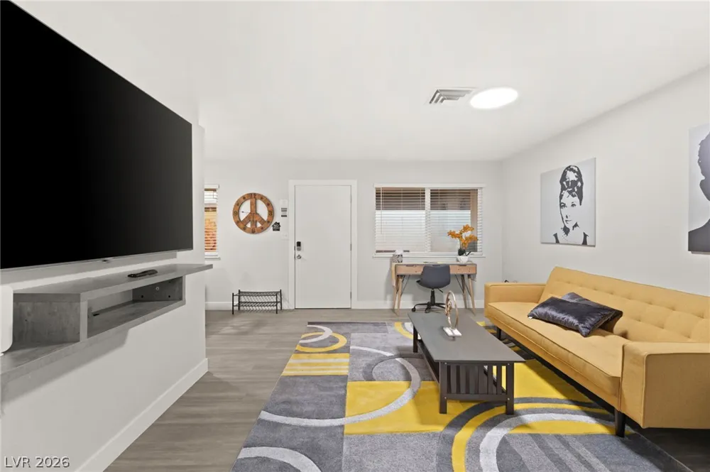 615 S 10th Street #B Las Vegas, NV 89101