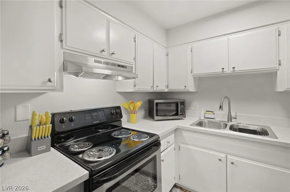 615 S 10th Street #B Las Vegas, NV 89101