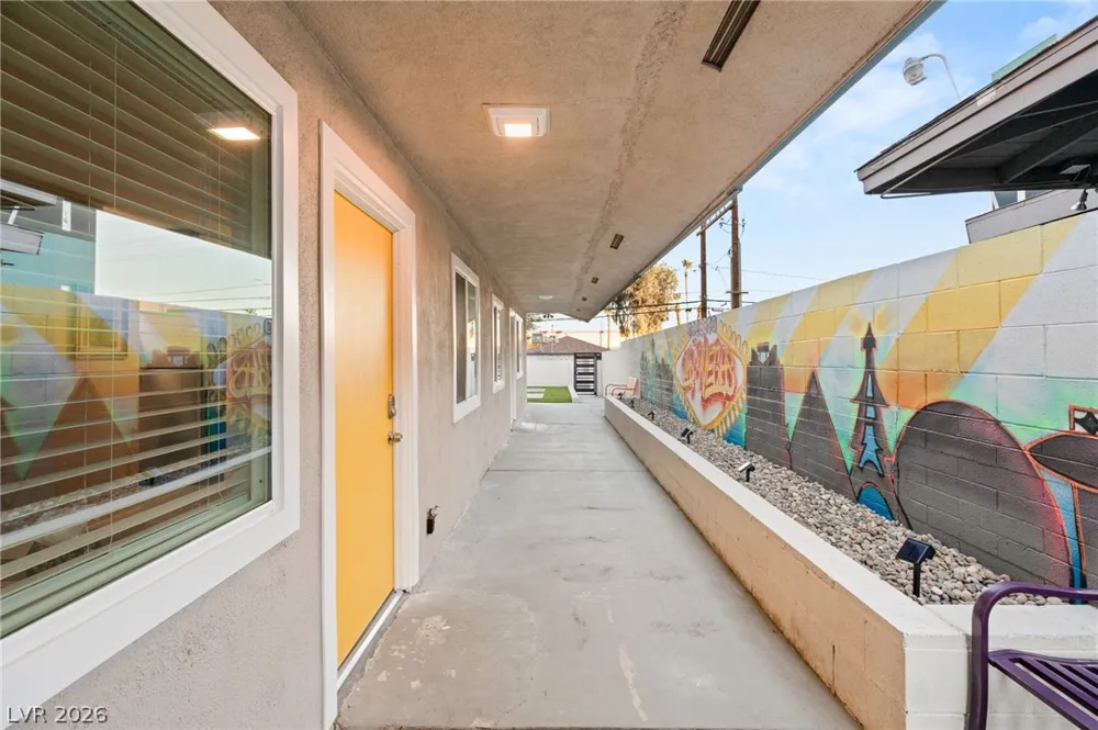 615 S 10th Street #B Las Vegas, NV 89101