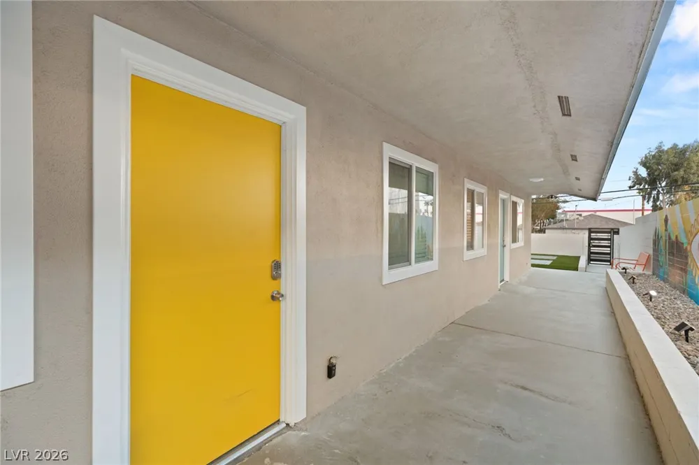 615 S 10th Street #B Las Vegas, NV 89101