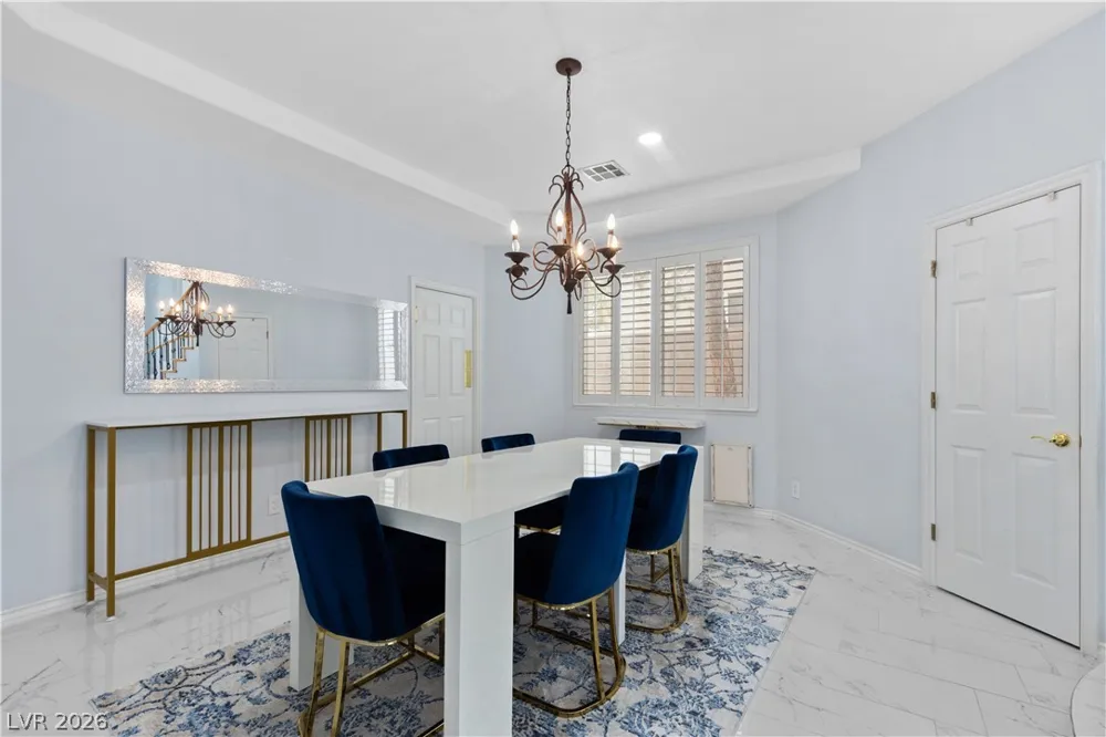 32 Cascade Lake Street Las Vegas, NV 89148