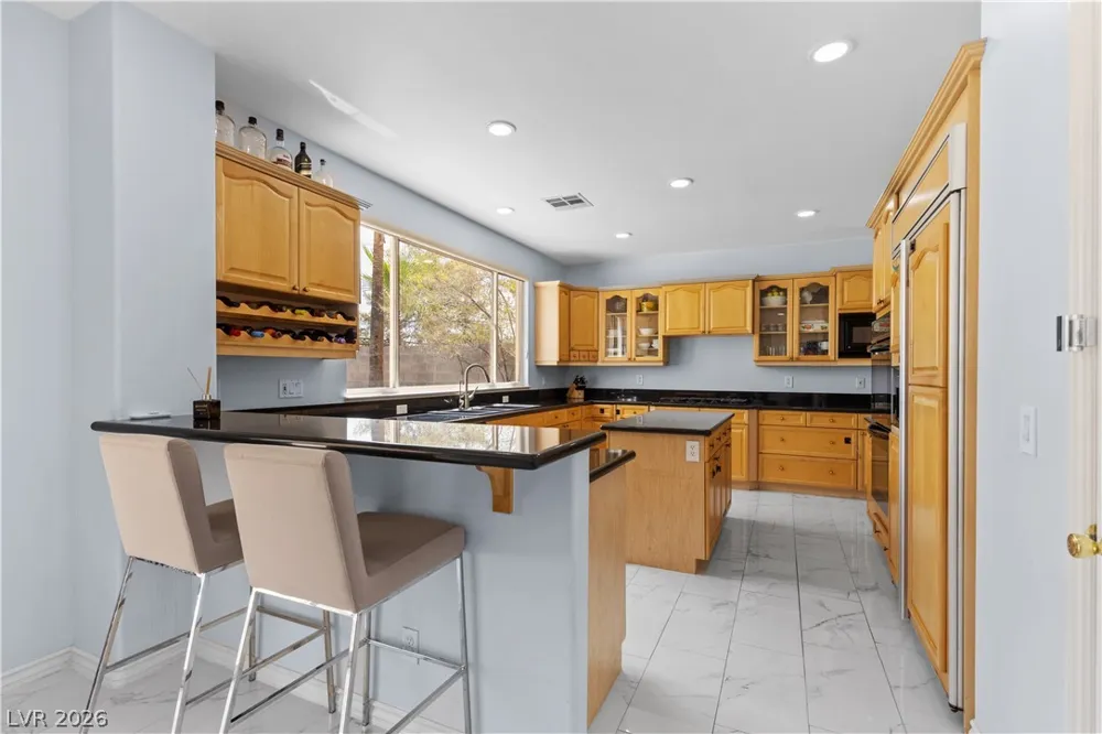32 Cascade Lake Street Las Vegas, NV 89148