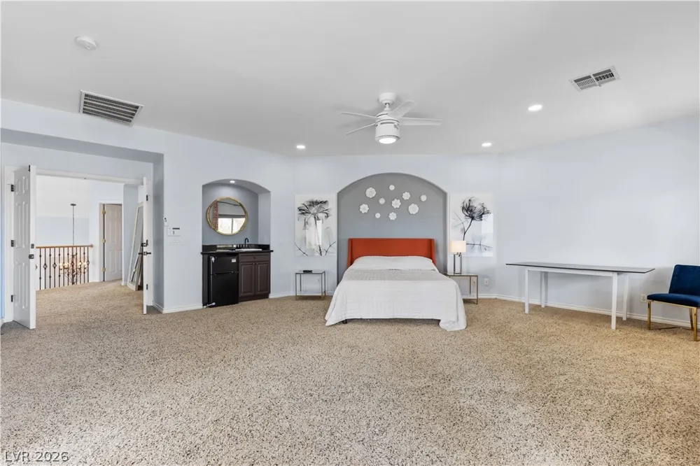 32 Cascade Lake Street Las Vegas, NV 89148