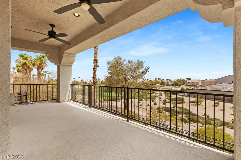 32 Cascade Lake Street Las Vegas, NV 89148