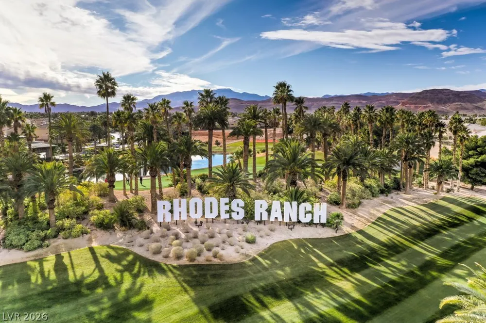 32 Cascade Lake Street Las Vegas, NV 89148
