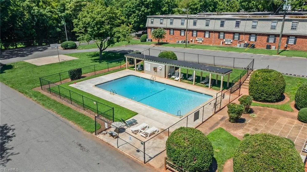 3822 Country Club Road #I Winston-Salem, NC 27104