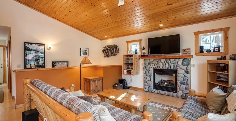 25819 Camp 12 Road Leavenworth, WA 98826