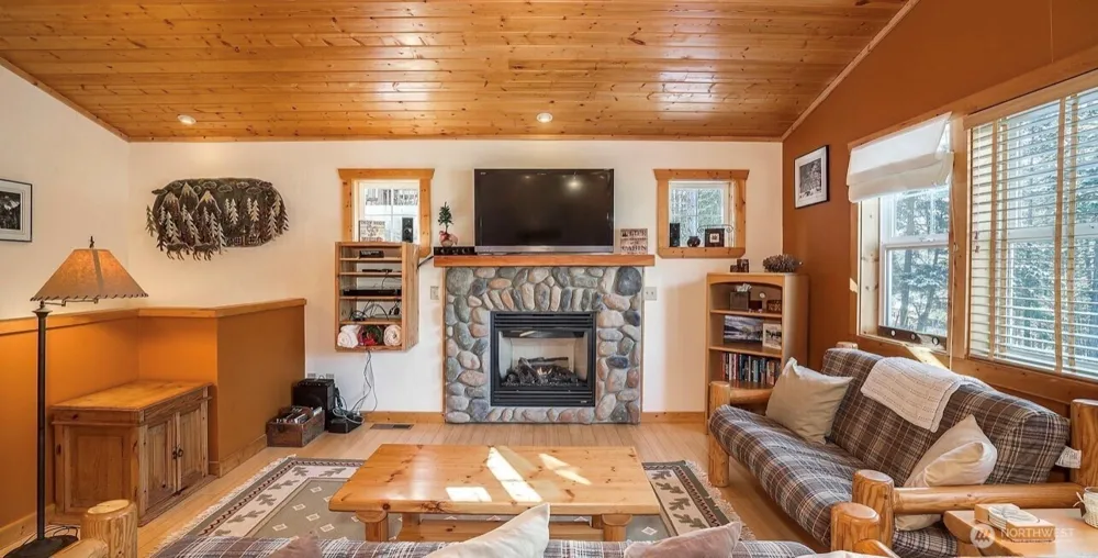 25819 Camp 12 Road Leavenworth, WA 98826