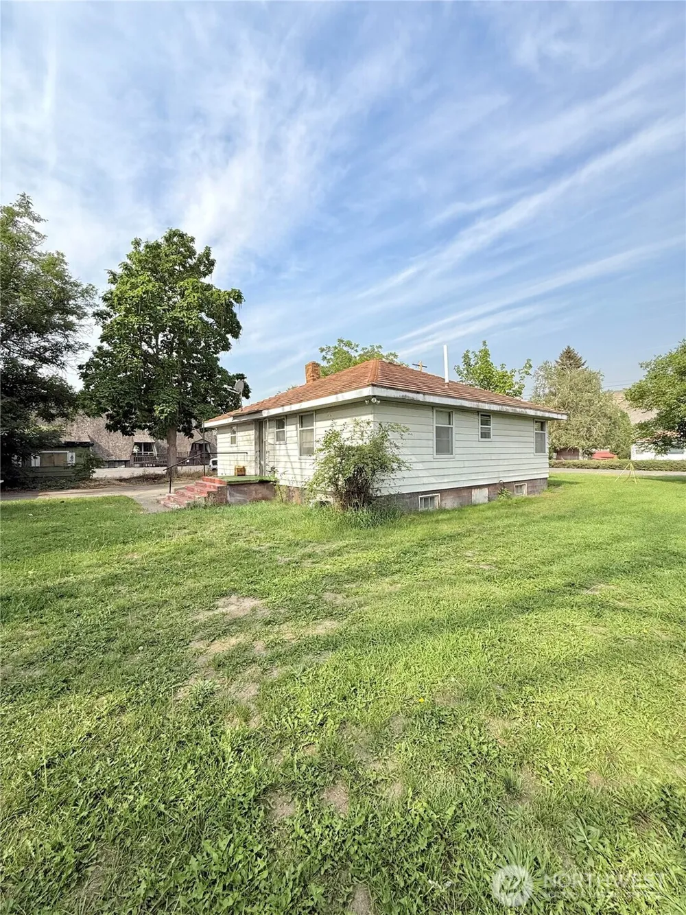2276 Burton Avenue Okanogan, WA 98840