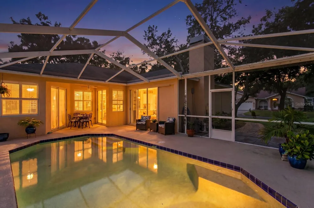 9302 KNIGHTSBRIDGE COURT Tampa, FL 33647