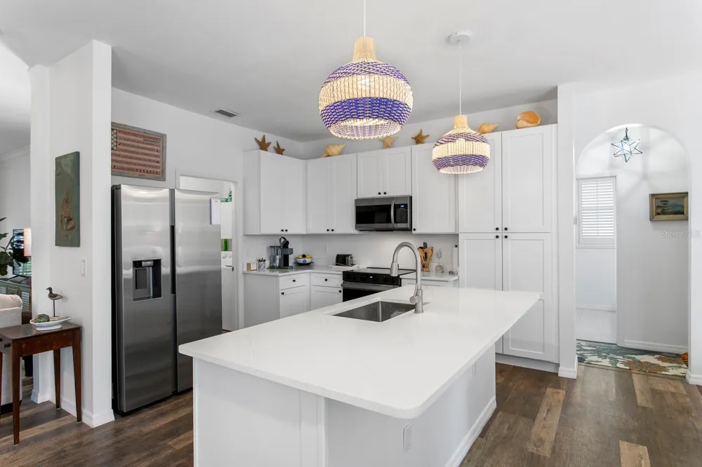 9302 KNIGHTSBRIDGE COURT Tampa, FL 33647