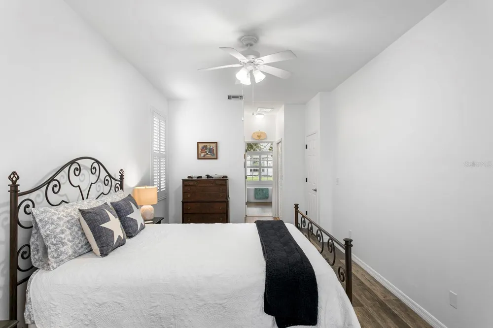 9302 KNIGHTSBRIDGE COURT Tampa, FL 33647