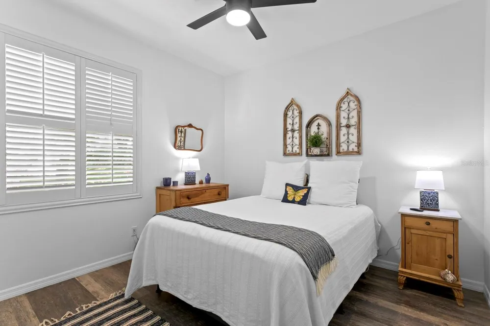 9302 KNIGHTSBRIDGE COURT Tampa, FL 33647