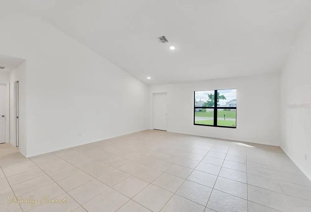 217 NE 20TH TERRACE Cape Coral, FL 33909
