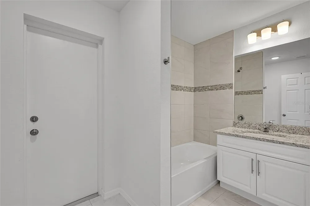 217 NE 20TH TERRACE Cape Coral, FL 33909