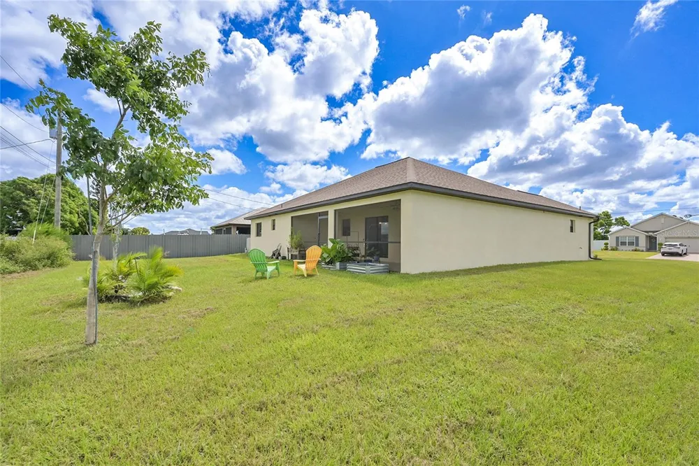 217 NE 20TH TERRACE Cape Coral, FL 33909