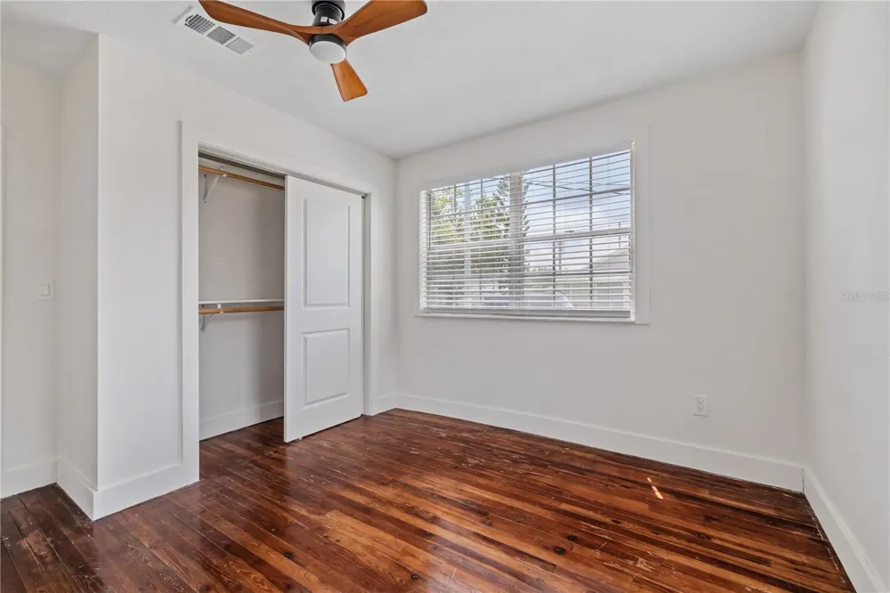 2202 GLEN AVENUE Tampa, FL 33607