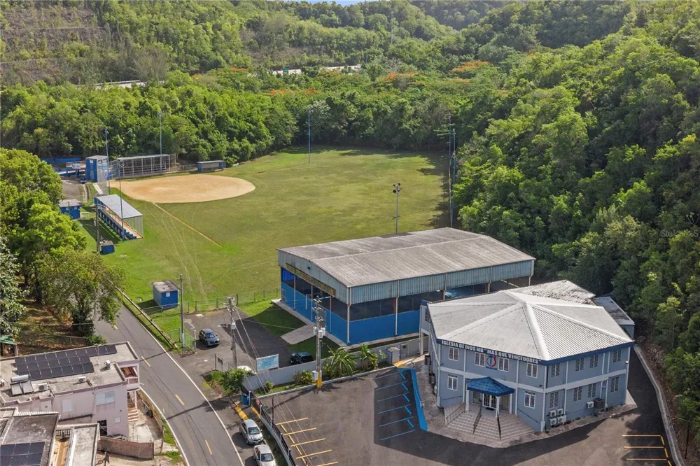 6 NO C49 VALLES DE MANATI Manati, PR 00674