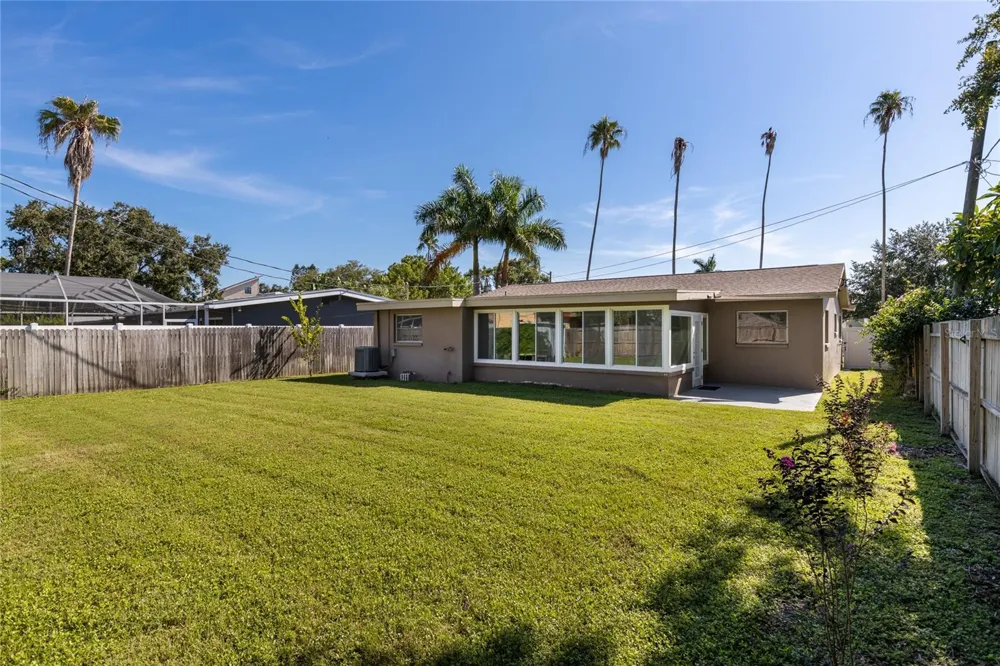 1836 BAYOU GRANDE BOULEVARD NE St Petersburg, FL 33703