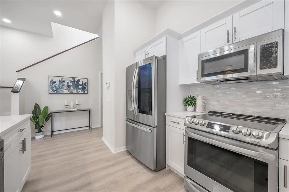 9417 CITRUS GLEN PLACE Tampa, FL 33618