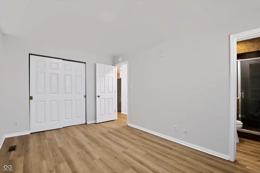 18 Roderick Court Beech Grove, IN 46107
