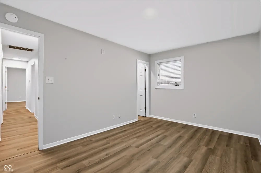 18 Roderick Court Beech Grove, IN 46107