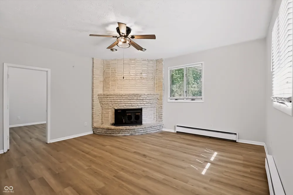 18 Roderick Court Beech Grove, IN 46107