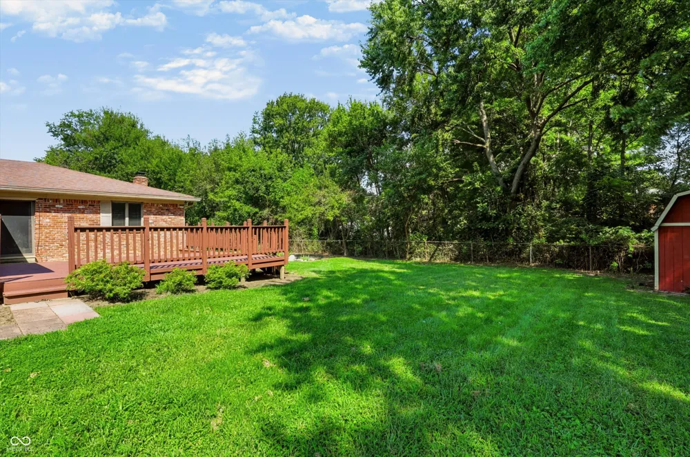 18 Roderick Court Beech Grove, IN 46107