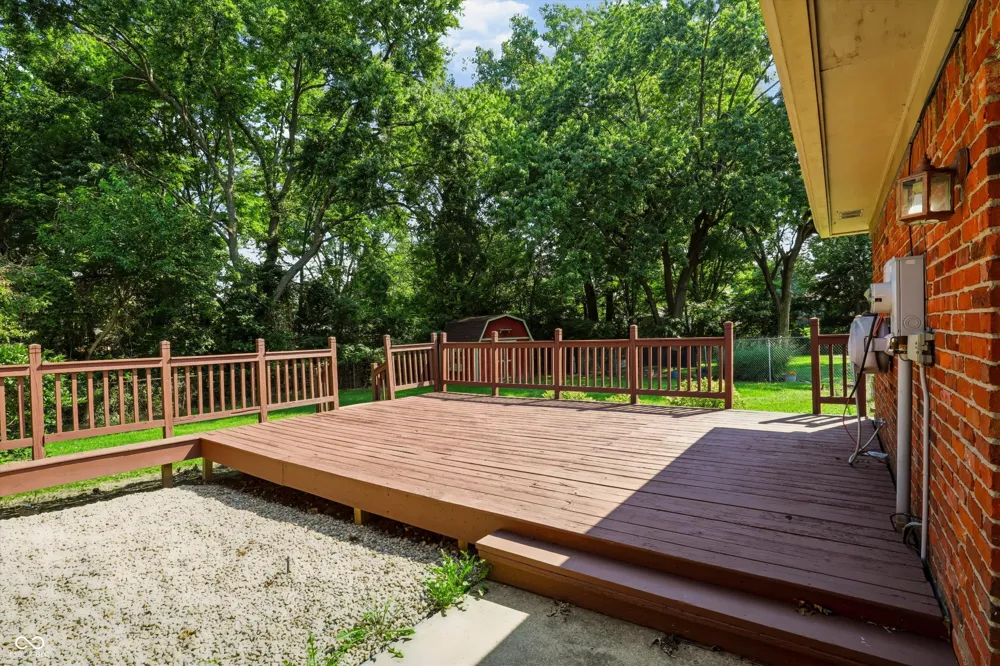18 Roderick Court Beech Grove, IN 46107