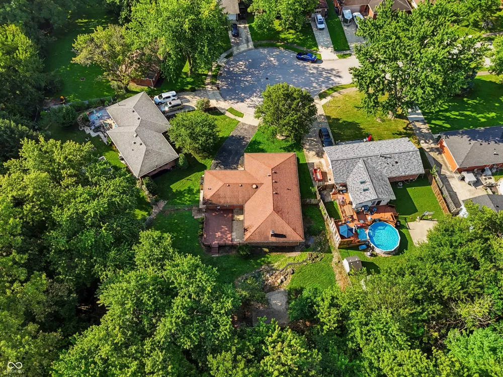 18 Roderick Court Beech Grove, IN 46107
