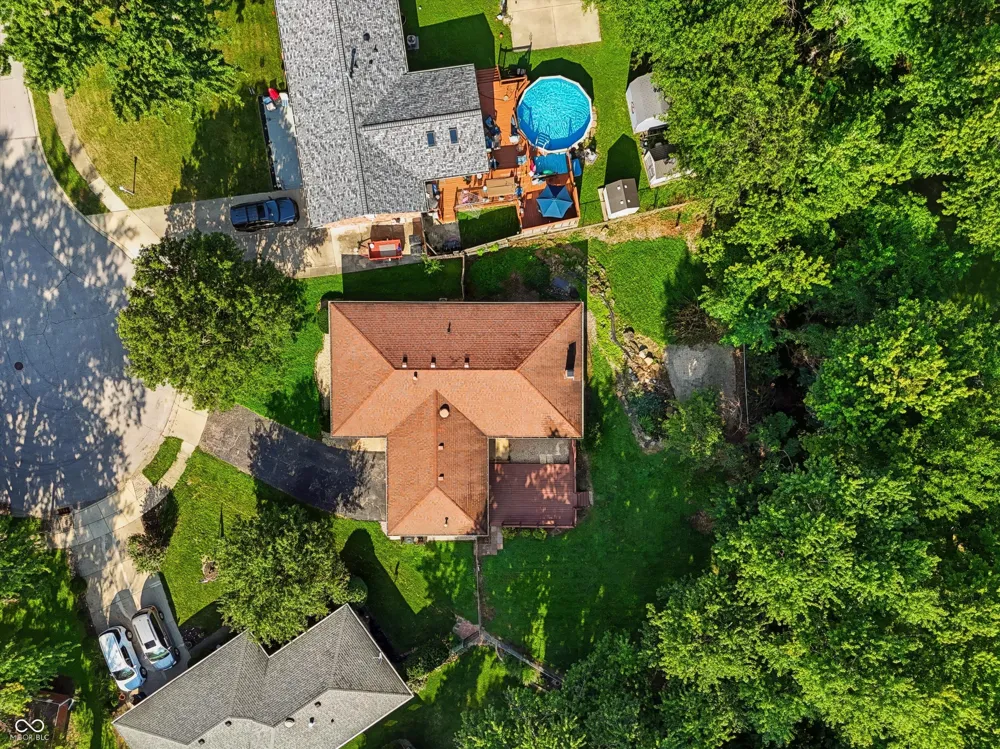 18 Roderick Court Beech Grove, IN 46107