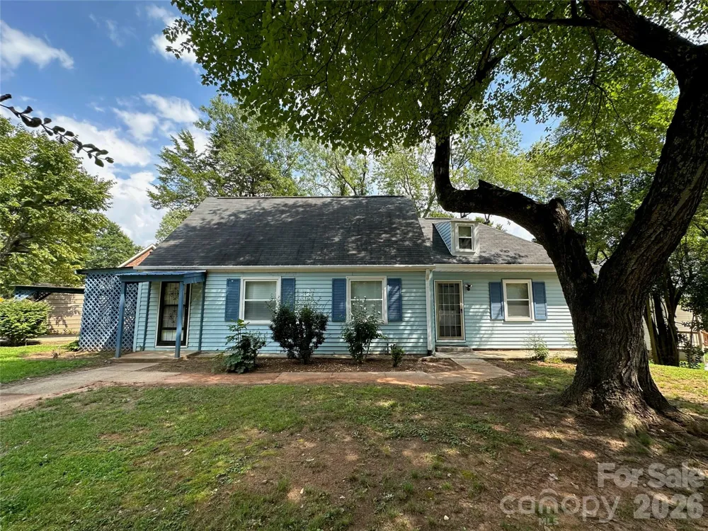 1012 Louise Road Winston Salem, NC 27107
