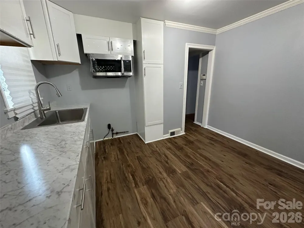 1012 Louise Road Winston Salem, NC 27107
