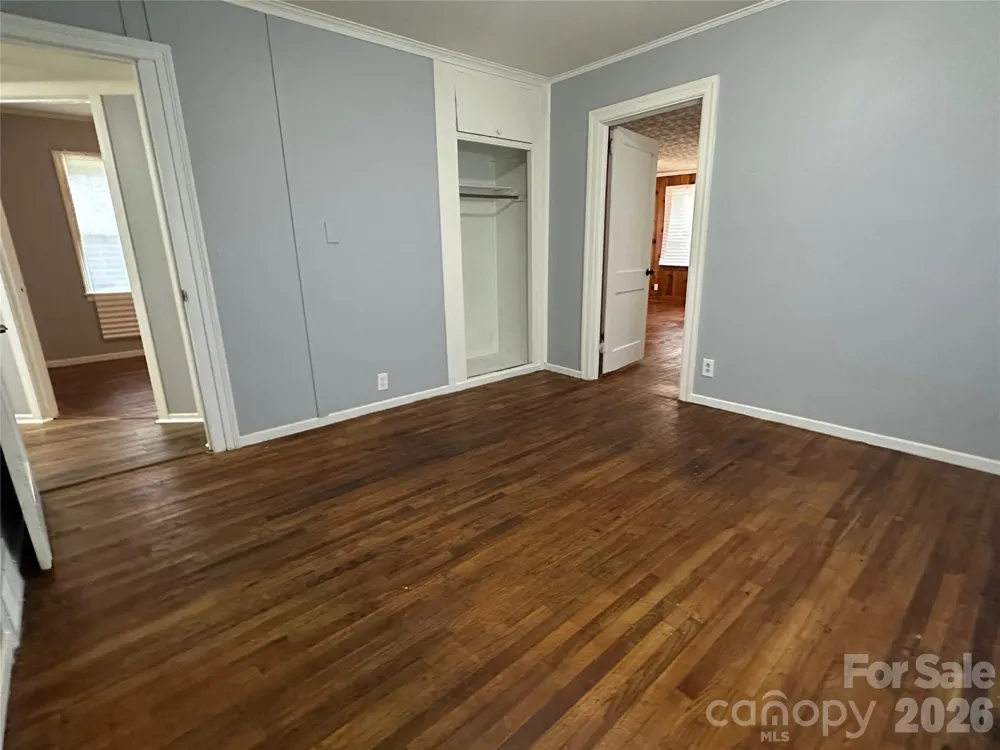 1012 Louise Road Winston Salem, NC 27107