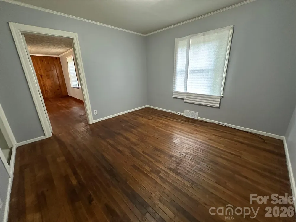 1012 Louise Road Winston Salem, NC 27107