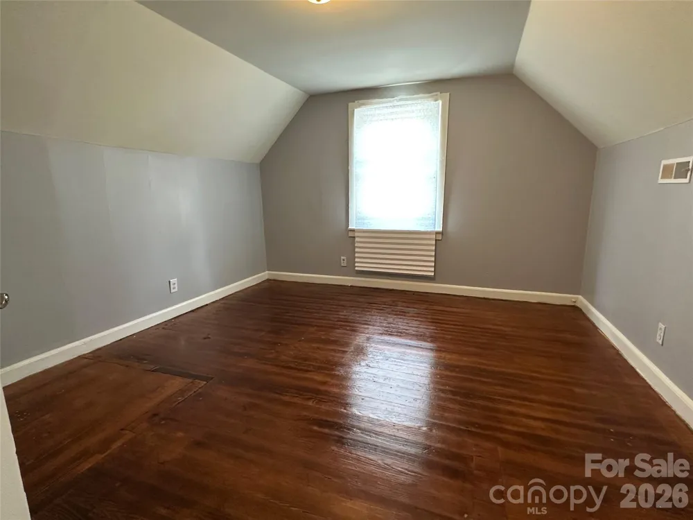 1012 Louise Road Winston Salem, NC 27107