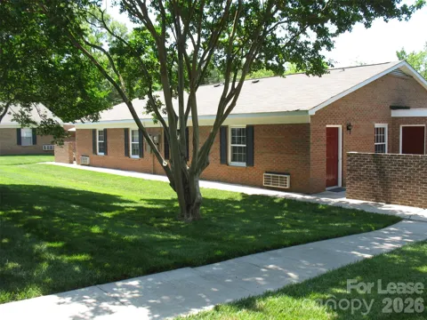 1306 Lomax Avenue #A