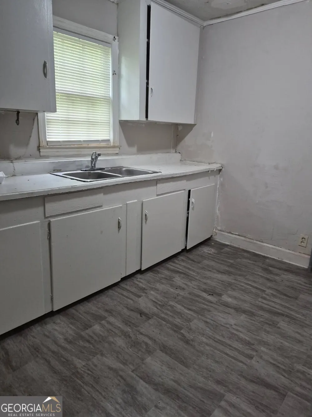 2058 Melton AVE Macon, GA 31217