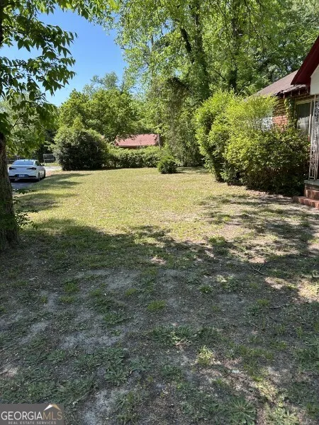 2058 Melton AVE Macon, GA 31217