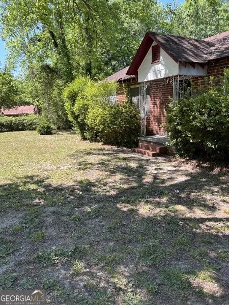 2058 Melton AVE Macon, GA 31217