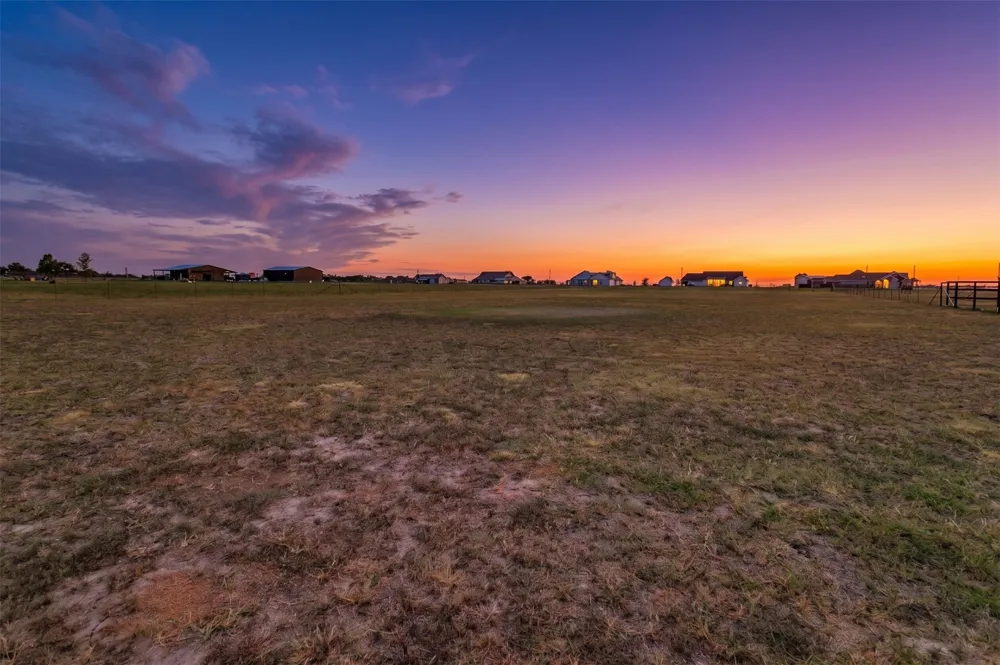 128 Chambers Creek Trail Alvarado, TX 76009