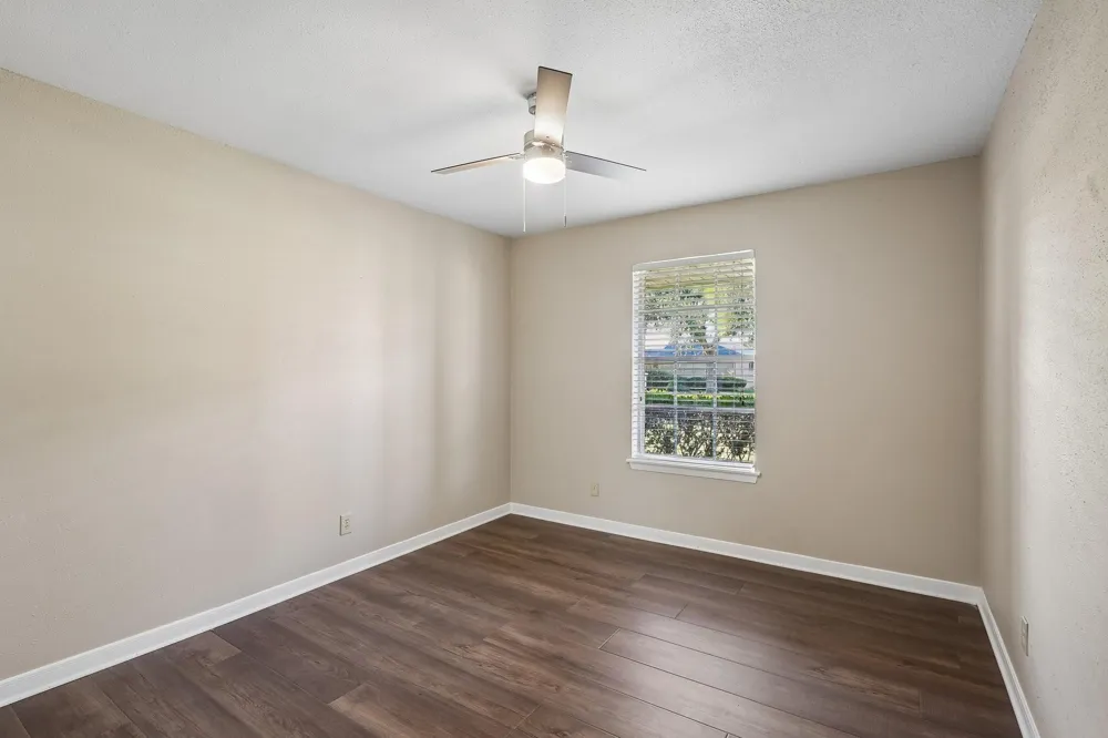 10422 Rocky Hollow Road La Porte, TX 77571