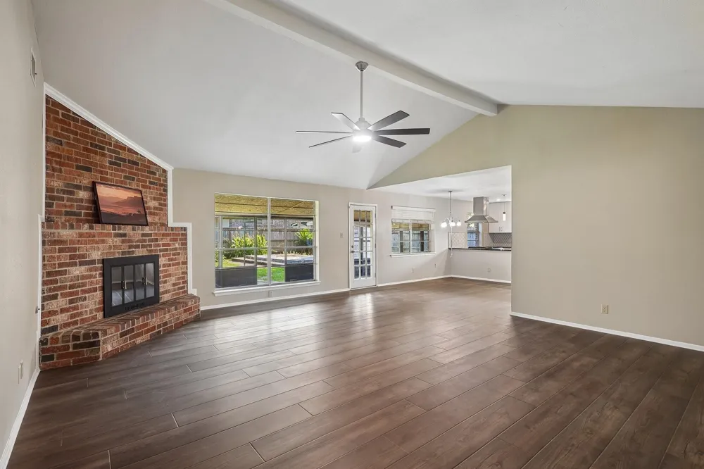 10422 Rocky Hollow Road La Porte, TX 77571