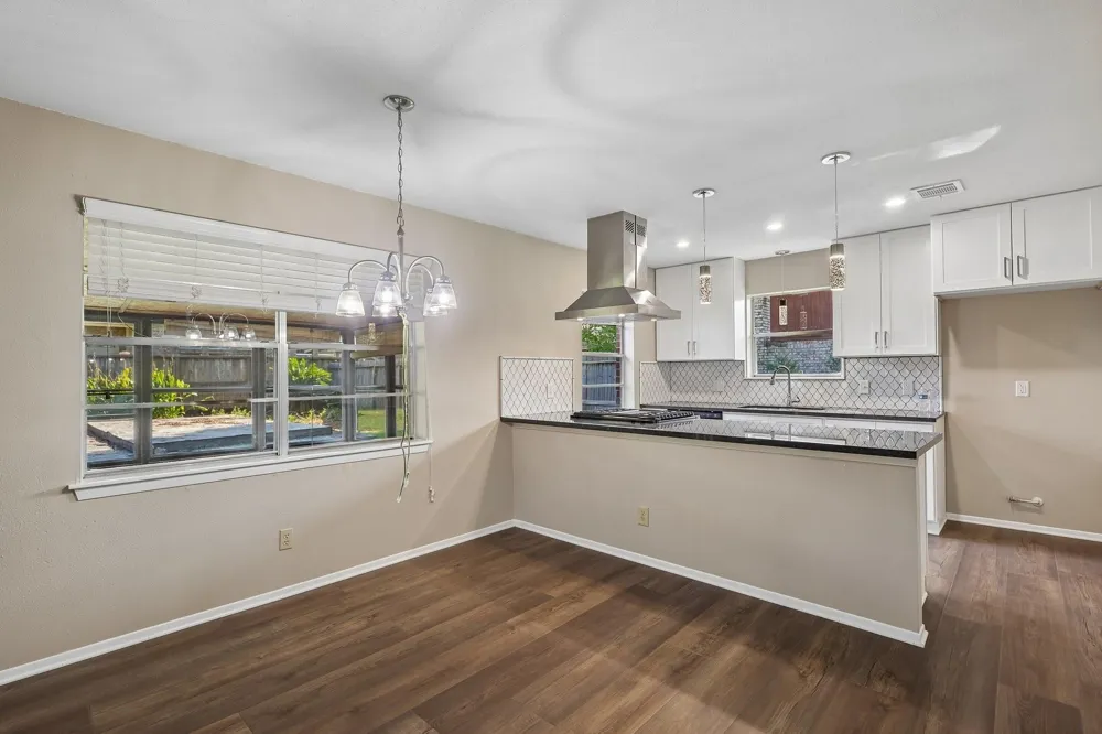 10422 Rocky Hollow Road La Porte, TX 77571