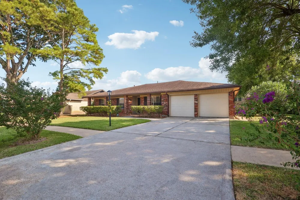 10422 Rocky Hollow Road La Porte, TX 77571