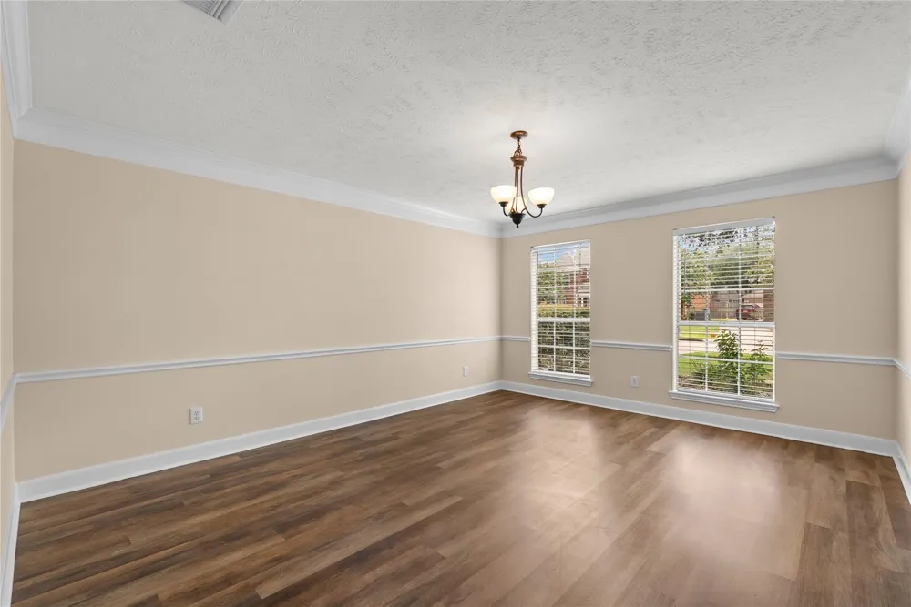 2104 Bay Hill Drive League City, TX 77573