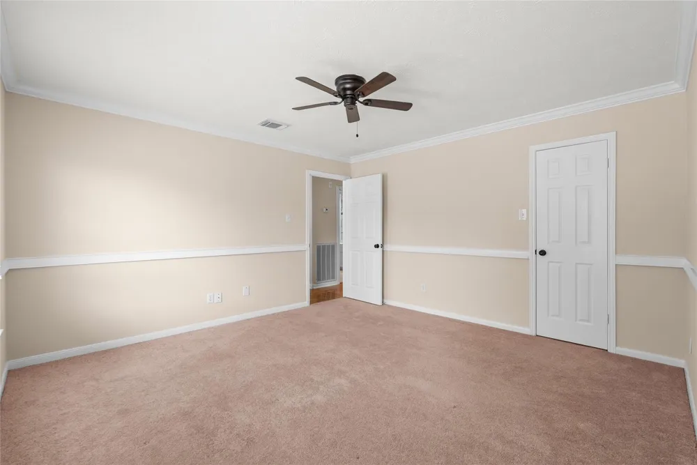 2104 Bay Hill Drive League City, TX 77573