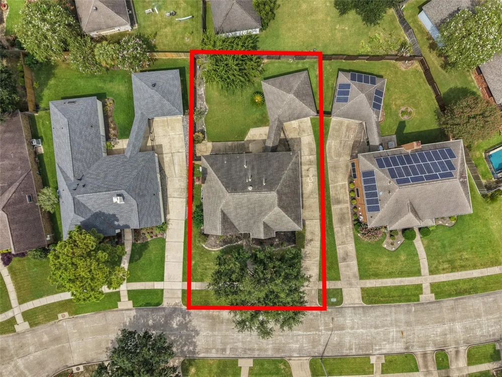2104 Bay Hill Drive League City, TX 77573